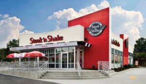 Steak ‘n Shake Goes Big on U.S. Flags